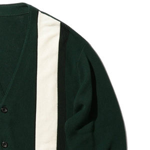 Pull en tricot patchwork multicolore personnalisé pour filles et garçons, vêtements d'hiver décontractés avec décoration de boutons brodés, vente en gros - Product Image 3