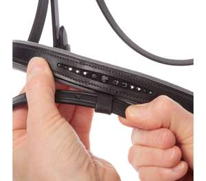 La brida Snaffle tiene una banda nasal cavesson que es ajustable en ambos lados. La brida base de color tiene una banda nasal cavesson - Product Image 5