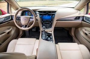 Sedán E L R AWD 2014 con Batería de Litio, Neumáticos R18 y Asientos de Cuero - Product Image 4