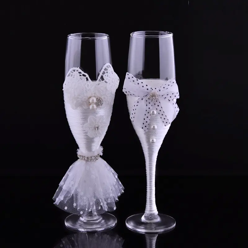 Hadiah Dekorasi pernikahan unik gaun pernikahan kaca anggur buatan tangan pengantin laki-laki dan perempuan kacamata sampanye