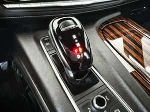 Usado, de Segunda Mano, 2025 R8 V10 Spyder, 6 Velocidades, Automático, Volante a la Izquierda, Asientos de Cuero, Cámara Trasera de 360°, Techo Panorámico - Product Image 5