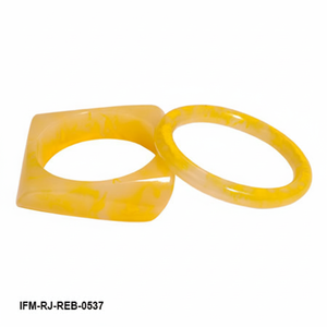 Ensemble de bracelets en résine marbrée jaune faits à la main, 2 pièces, carrés et ronds, géométriques, épais, bijoux tendance - Product Image 1