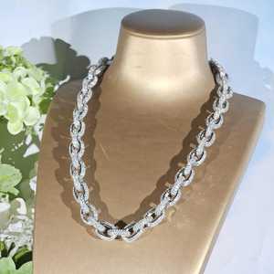 Cadena de Lujo de Plata de Ley 925 con Baño de Rodio de Alto Brillo, Estilo Gota, con Diamantes de Moissanita VVS, Unisex, para Uso Diario - Product Image 2