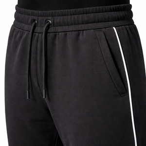 Conjunto Deportivo Personalizado en Negro |   Sudadera con Capucha y Pantalones Deportivos de Poliéster y Algodón |   Chándal Deportivo Unisex OEM ODM - Product Image 4