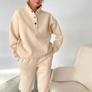 Logo personnalisé décontracté Jogging costume vierge recadrée à capuche et salon femmes survêtement 2 deux pièces ensemble pour femmes Jogger pantalons de survêtement - Product Image 3