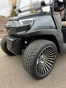 Voiture de golf électrique de haute qualité à 4 places, 72V 104 AH, vitesse de 70 km/h, autonomie de 90 km, disponible à la vente - Product Image 2