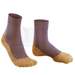 Chaussettes de sport performantes en Spandex/Polyester, respirantes et absorbant la transpiration, pour l'entraînement sportif, la gym et un style de vie actif - Product Image 3