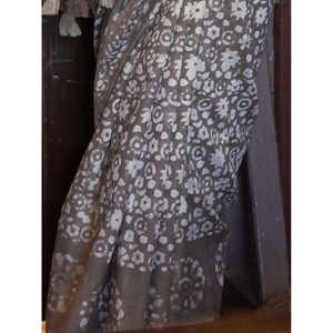 Atractivo Sari de Algodón con Estampado Floral Marrón para Festivales, con Blusa, Vestidos Elegantes para Mujer - Product Image 2