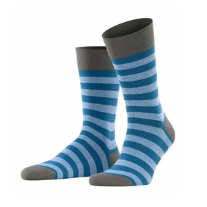 Los últimos calcetines casuales de moda para hombres y mujeres, calcetines unisex que absorben la humedad - Product Image 1