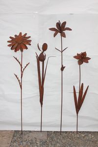 Estacas de jardín de metal decorativas únicas, perfectas para paisajismo al aire libre, agrega color y encanto a los macizos de flores y caminos de jardín - Product Image 2