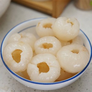 Suministro directo de lichi enlatado de fábrica en almíbar deliciosos lichis enlatados enteros distribuidos por los principales fabricantes de Vietnam - Product Image 3