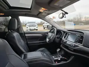 Toyota Highlander XLE 2016 Usada en Buen Estado - Product Image 2