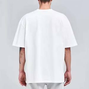 T-shirts en coton de qualité supérieure sur mesure, style T-shirts unis pour hommes, vente en gros de nouveaux T-shirts à manches courtes du Pakistan pour hommes - Product Image 3