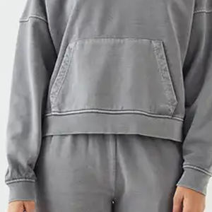 Sweat à capuche tendance pour femmes / Service OEM pour les acheteurs en gros, texture lisse, sensation moderne avec conception de logo et prix avantageux - Product Image 4