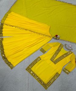 Robes d'hiver pour femmes Nouvel arrivage Robe de mariée Kanchipuram avec imprimé à carreaux traditionnel et broderie Zari complexe - Product Image 4