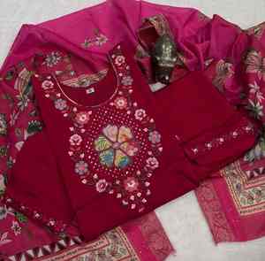 Tenue de créateur moderne Excellente qualité Pantalon Kurti en soie lourde et Dupatta avec main lourde et fil Fournisseur indien - Product Image 5