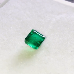 Piedra preciosa verde natural de corte esmeralda de 1,11 CTS de calidad AAA de Zambia pulido perfecto para hacer con certificado IGI - Product Image 5