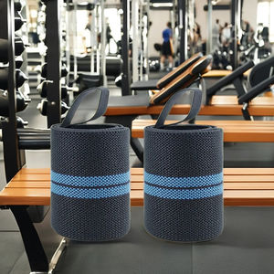 Bandes de poignet pour haltérophilie unisexe en néoprène élastique, réglables en forme de 8, antidérapantes, robustes, avec support pour le pouce - Product Image 2