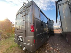 WinnebagoS V-e-c-t-r-a 40 K-D 2006 Usado en EXCELENTE Estado, Listo para Vender - Product Image 3