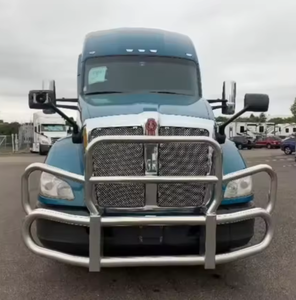 Mejor Precio 2020 Kenworth T680 Sleeper Semi Truck - Camión Usado con Cabina Integral de 76'', 455HP, Transmisión Automática de 12 Velocidades en Venta - Product Image 3