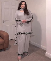 Ensemble Kurti Sharara Dupatta Tendance en Coton Tissé Moderne, le Plus Populaire, pour Tenue de Bureau, avec Haut Brodé Sophistiqué et Design Dernier Cri