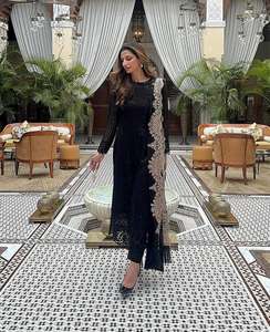 Diseñador Fancy Party Wear Premium Faux Georgette Secuencia Bordada Kurti Y Pantalón Con Cuatro Lados Fancy Lace Border Dupatta - Product Image 2