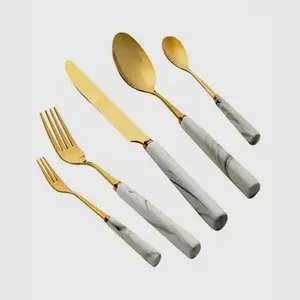 Ensemble de couverts faits à la main de qualité supérieure avec poignées en résine blanche Couverts à couverts Fourchette parfaite pour la cuisine et la salle à manger - Product Image 5