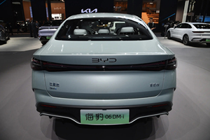 Prix <span class=keywords><strong>les</strong></span> plus bas 2024 Byd Seal 06 Dm-i 80Km/120Km 4 portes 5 places <span class=keywords><strong>Voitures</strong></span> <span class=keywords><strong>hybrides</strong></span> à vendre - Product Image 5