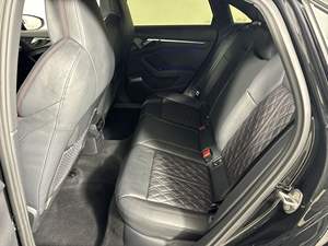 ใช้ในสภาพที่สมบูรณ์2023 S3 Audi 2.0T quatt RO Premium PLUS AWD พร้อมเบาะหนังตกแต่งภายในสีเข้ม - Product Image 3