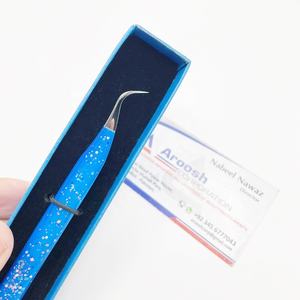 Pince à épiler professionnelle d'extension de cils en acier inoxydable de haute qualité Type de courbe noire pointe pointue durable Aroosh Corp personnalisé - Product Image 4