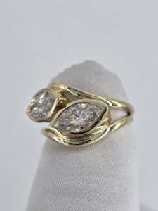 Anillo de diamante cultivado en laboratorio en oro amarillo de 14K y 18K |   Anillo de diamantes Marquise para mujer |   Elegante Joyería Moderna para Compromiso - Product Image 2
