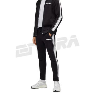 Conjunto de chándal de poliéster ligero 2023 para hombres Personalización completa Venta al por mayor Chándales cortavientos disponibles en todos los tamaños - Product Image 6