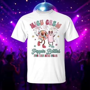 Maglietta Promozionale NICU Nurse Poppin Bottles con Palla da Discoteca di Capodanno - Product Image 2