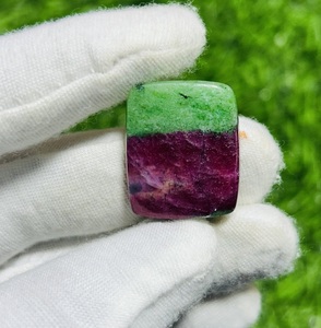 Listo para usar 100% Natural suelto AAA grado zoisita rubí cabujón calibrado forma mixta piedra curativa personalizada precio al por mayor - Product Image 1