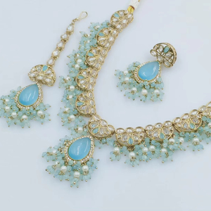 Nuevo diseño elegante chapado en oro tradicional Motipearl & Kundan tachonado gargantilla collar pendiente Mangtika conjunto y conjunto de joyas mujeres - Product Image 1