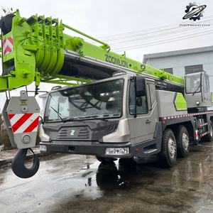 Grue hydraulique sur camion Zoomlion ZTC550V d'occasion, 55 tonnes, flèche télescopique maximale de 61,5 m, marque chinoise d'origine, faible nombre d'heures, certifiée CE - Product Image 5