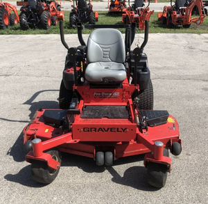 เครื่องตัดหญ้าแบบ Zero Turn รุ่น GRAVELY PRO-TURN 160 ขนาด 60 นิ้ว คุณภาพสูง สำหรับการตัดหญ้าในพื้นที่ขนาดใหญ่ทั้งที่อยู่อาศัยและพื้นที่เชิงพาณิชย์ - Product Image 1