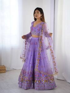 Nueva Serie de Lehenga Tradicional para Fiestas con Trabajo de Red Suave y Función de Secado Rápido - Product Image 3