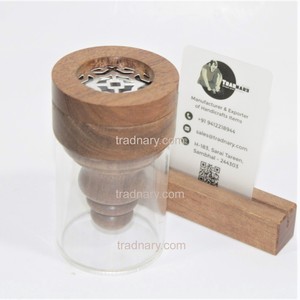 Vente en gros des dernières nouveautés en bois et acrylique Mubkhar produit arabe brûleur d'encens Design personnalisé Mukhbar acrylique Bakhoor brûleur en bois - Product Image 1