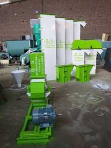 Nouvelle machine à granulés d'alimentation de bétail à haute productivité avec une capacité de 1 tonne/h pour une alimentation efficace du bétail - Product Image 3