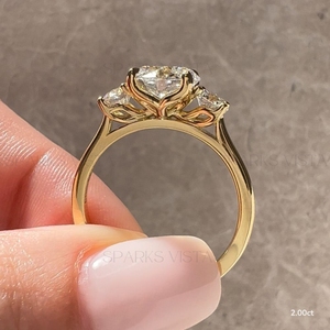 Sparks Vista 14K oro amarillo tres piedras corte redondo diamante anillo de compromiso para mujer boda aniversario regalo mejor precio - Product Image 4