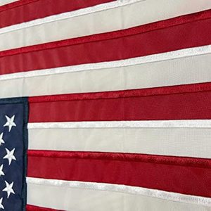 USA TOP FLAGSINC Lot de 2 drapeaux de jardin américains 12 x 18 - Petits drapeaux patriotiques avec étoiles brodées pour la cour - Product Image 4