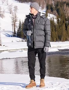 Venta al por mayor chaqueta acolchada personalizada hombres 2025 cálido AISLAMIENTO impermeable ligero invierno prendas de vestir exteriores ropa de calle OEM proveedor a granel - Product Image 2