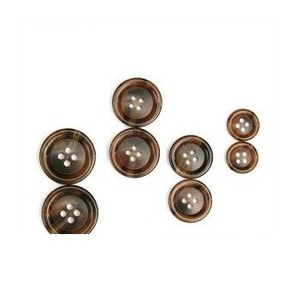 Cuerno de buey natural Botones de 4 agujeros para coser y sastrería - Product Image 4