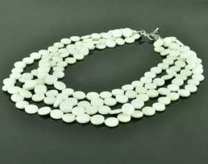 Nelace de resina hecho a mano de lujo personalizado para mujer, moda hermosa de alto pulido con perlas de la mejor calidad, directo desde la India - Product Image 3