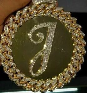 Charmes en forme de cercle avec initiale J en diamant rond de 3,30 carats, plaqué or jaune 14 carats, classique pour les fêtes - Product Image 3