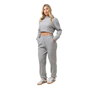 Conjunto Deportivo Elegante para Mujer, 100% Algodón, Gris Claro, con Capucha, Transpirable, para Invierno, con Logotipo Frontal - Product Image 2
