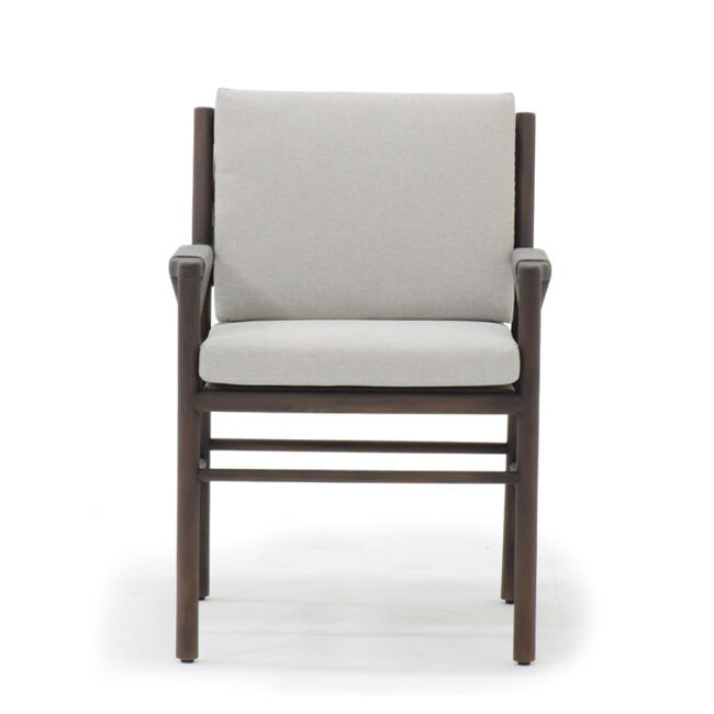 คัสตาร์ม