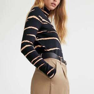 Mode femmes sweat décontracté à manches longues pull imprimé col rond femmes sweat personnalisé sweats femmes - Product Image 2