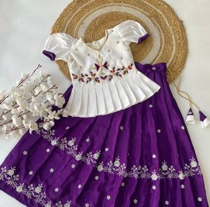 Ấn Độ truyền thống mặc cao theo yêu cầu chinon <span class=keywords><strong>lehenga</strong></span> choli nặng với hoa thiết kế biên giới và zari làm việc trên toàn thế giới Nhà cung cấp - Product Image 6